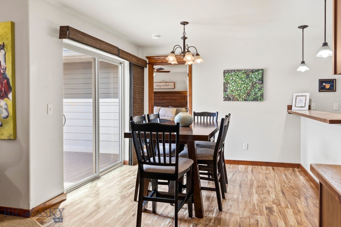 1007 Cottonwood Road
