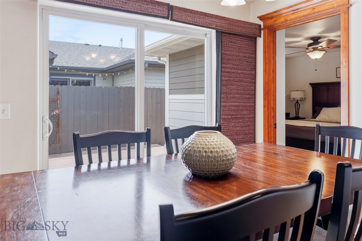 1007 Cottonwood Road