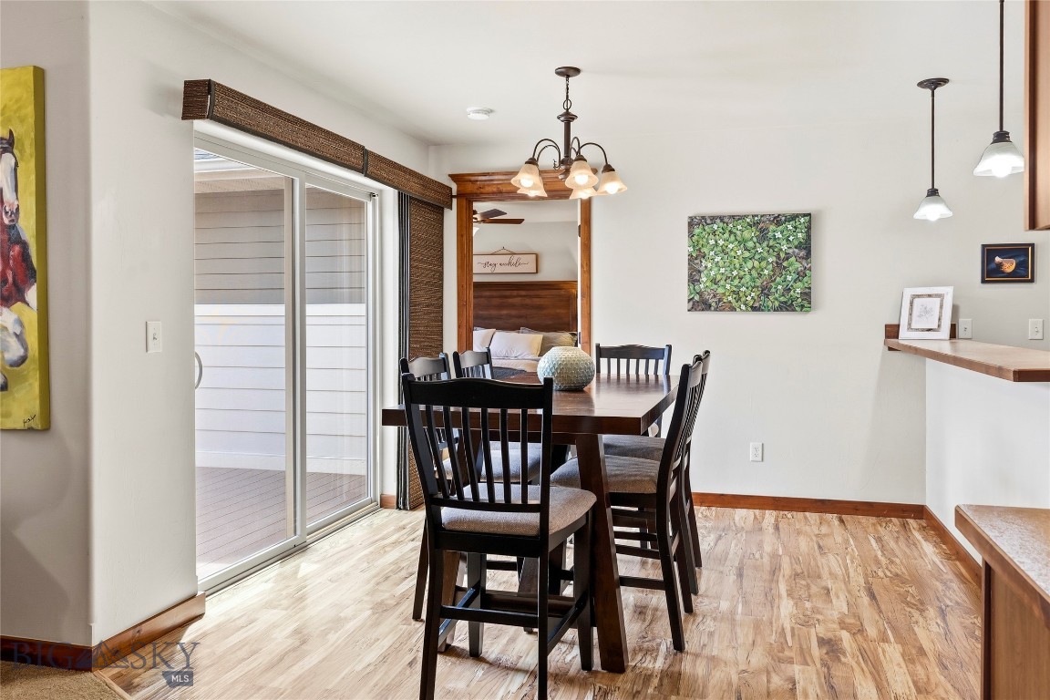 1007 Cottonwood Road