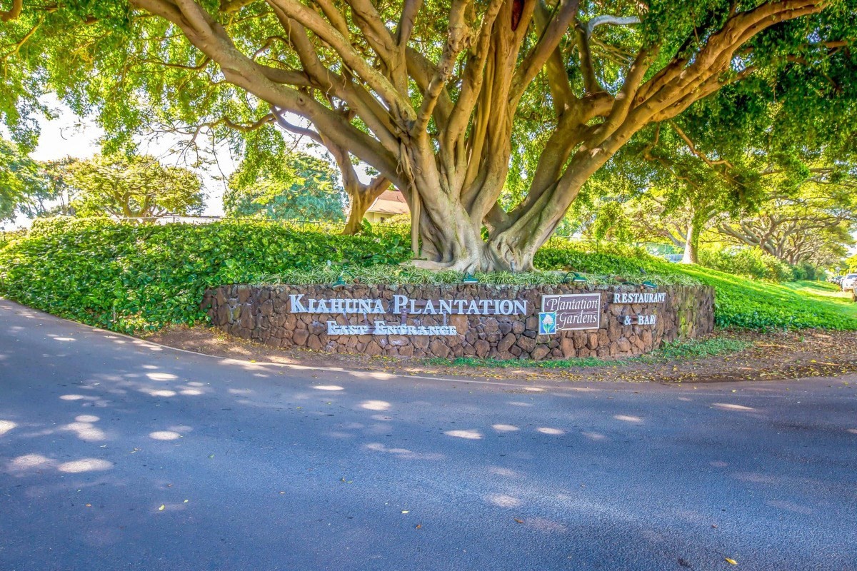 2253 POIPU RD 304