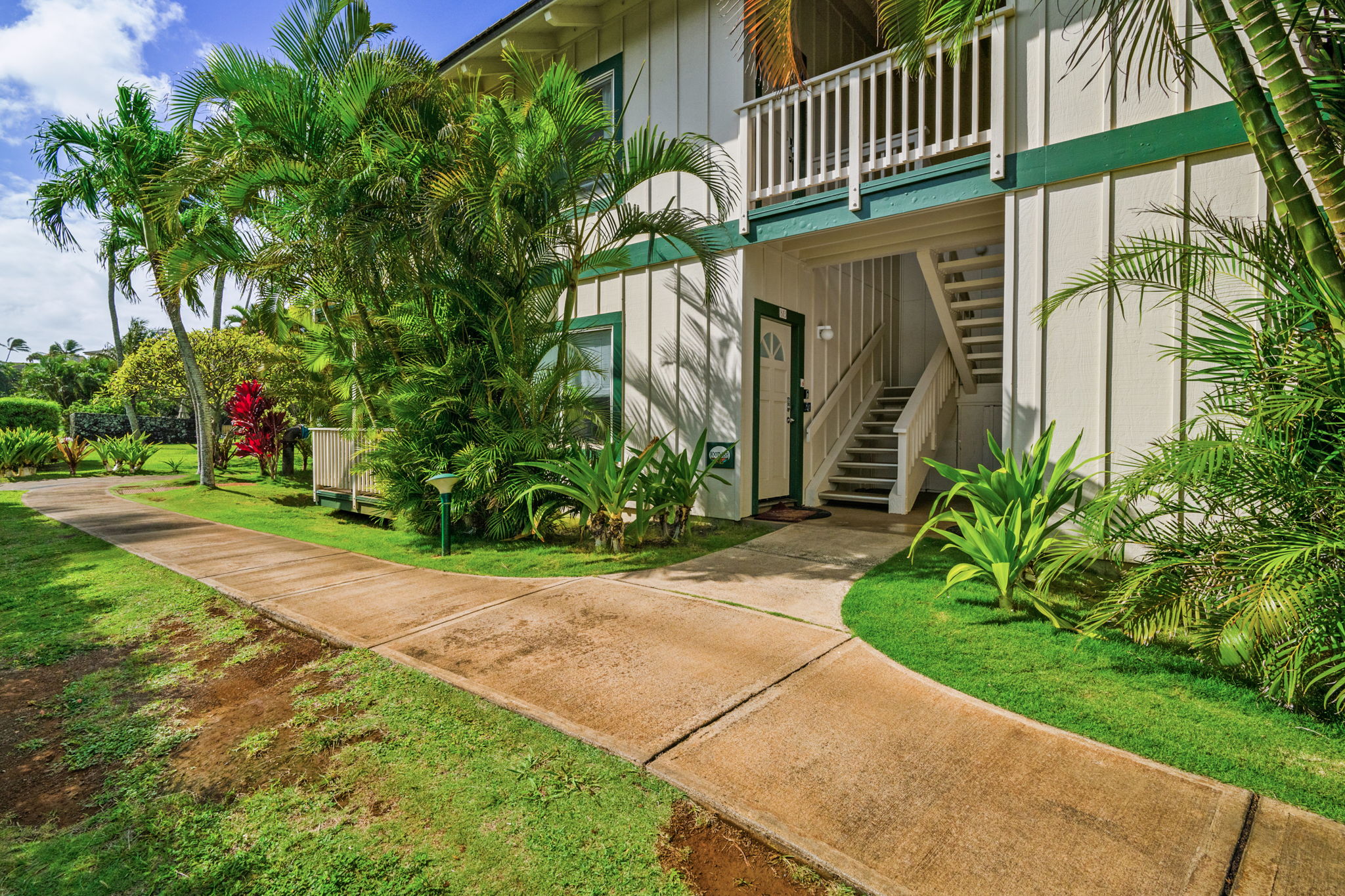 1831 POIPU RD 823