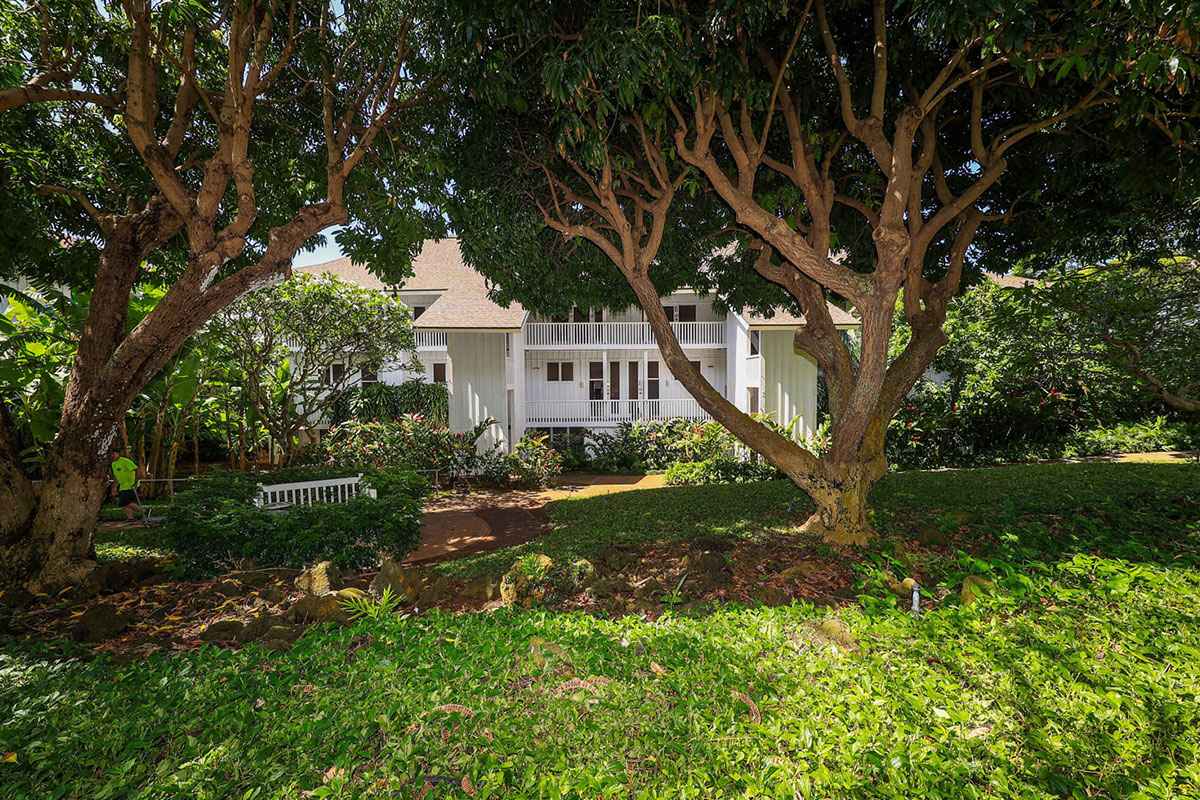 2253 POIPU RD 230