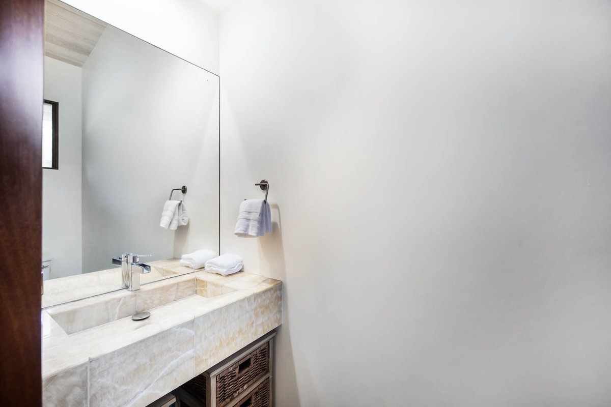 2661 HALALU ST 2