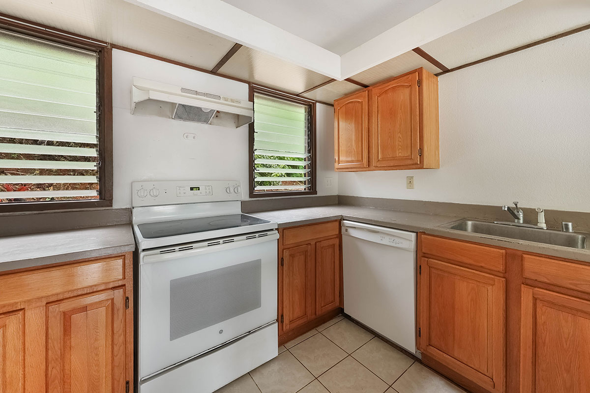 4701 KAWAIHAU RD A101
