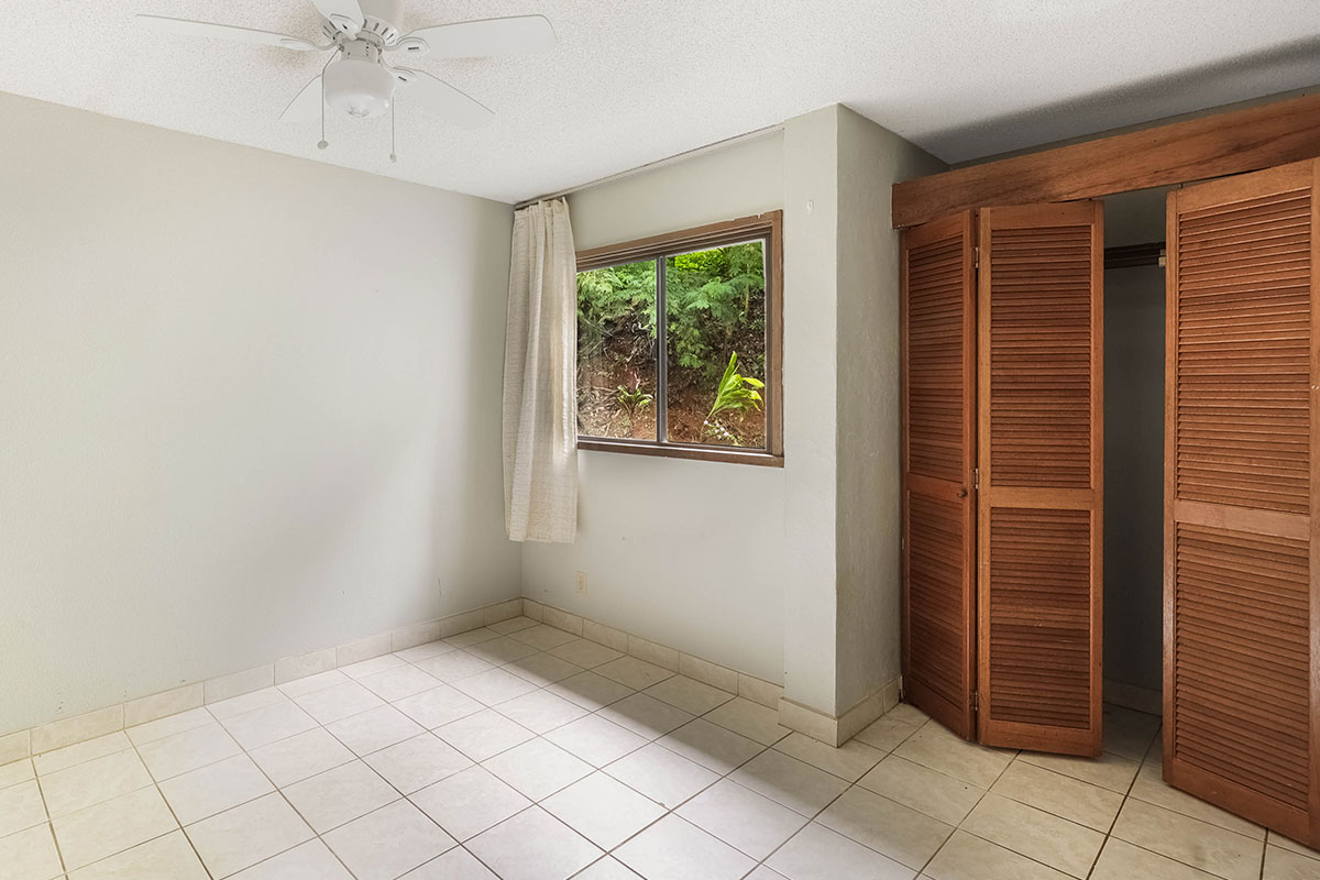 4701 KAWAIHAU RD A101