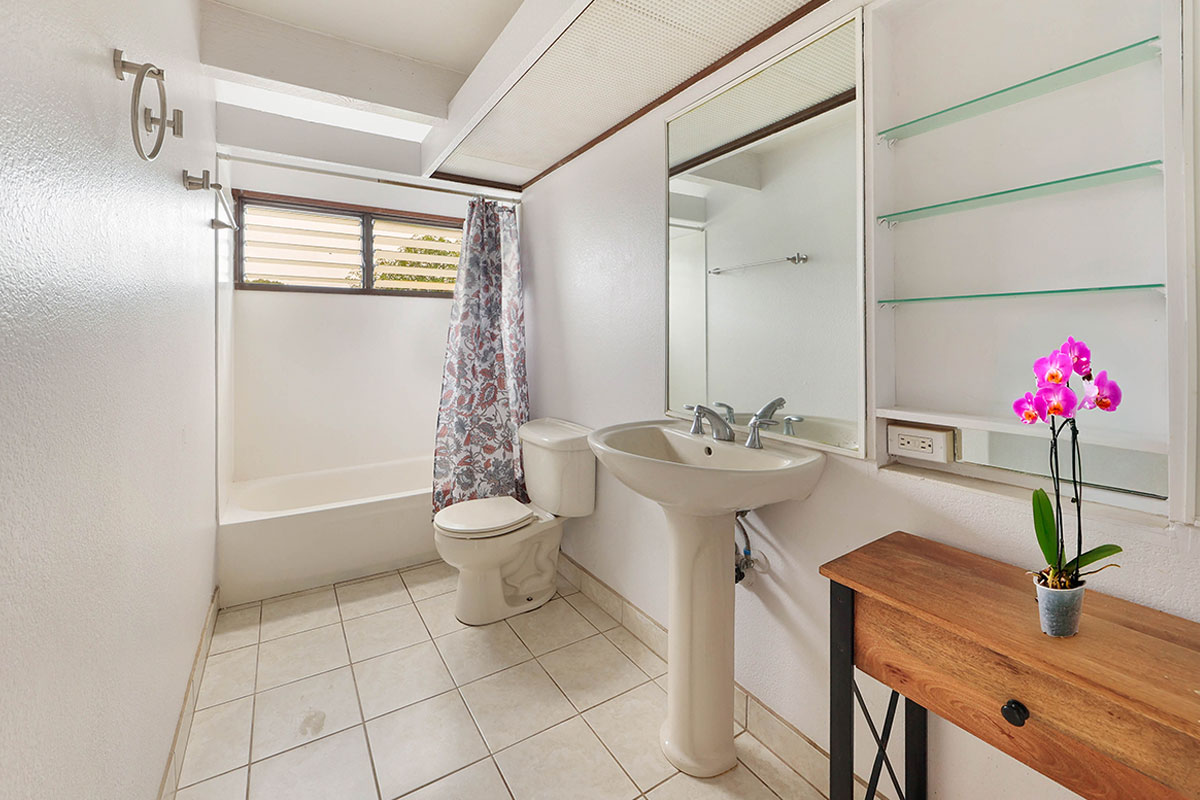 4701 KAWAIHAU RD A101