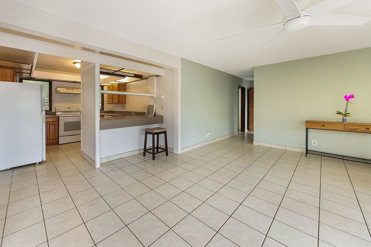 4701 KAWAIHAU RD A101