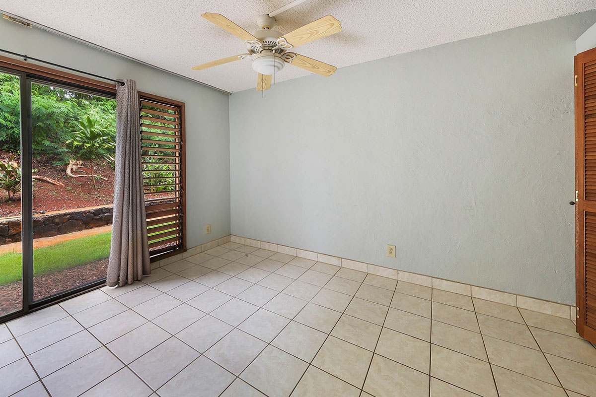 4701 KAWAIHAU RD A101
