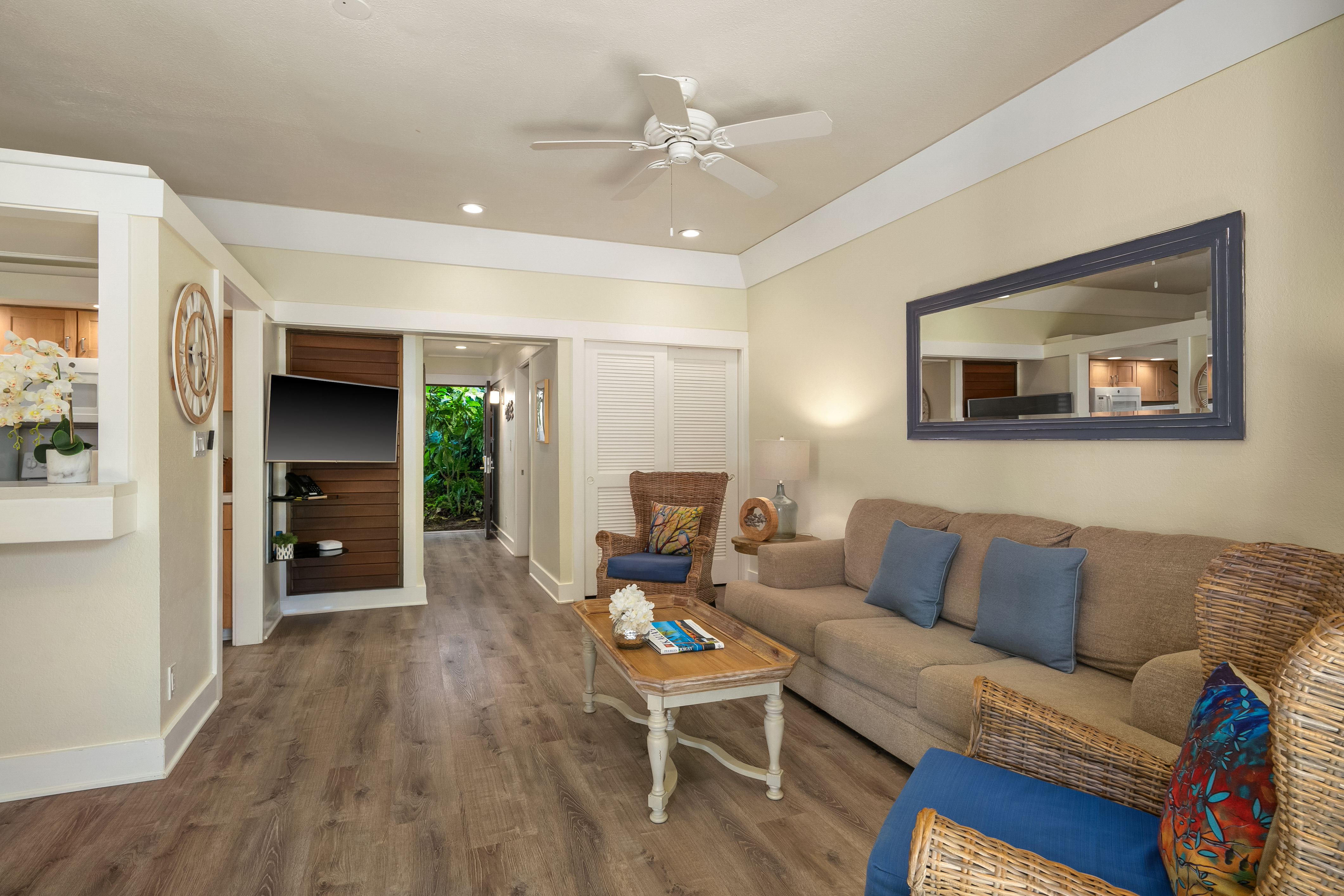 2253 POIPU RD 402