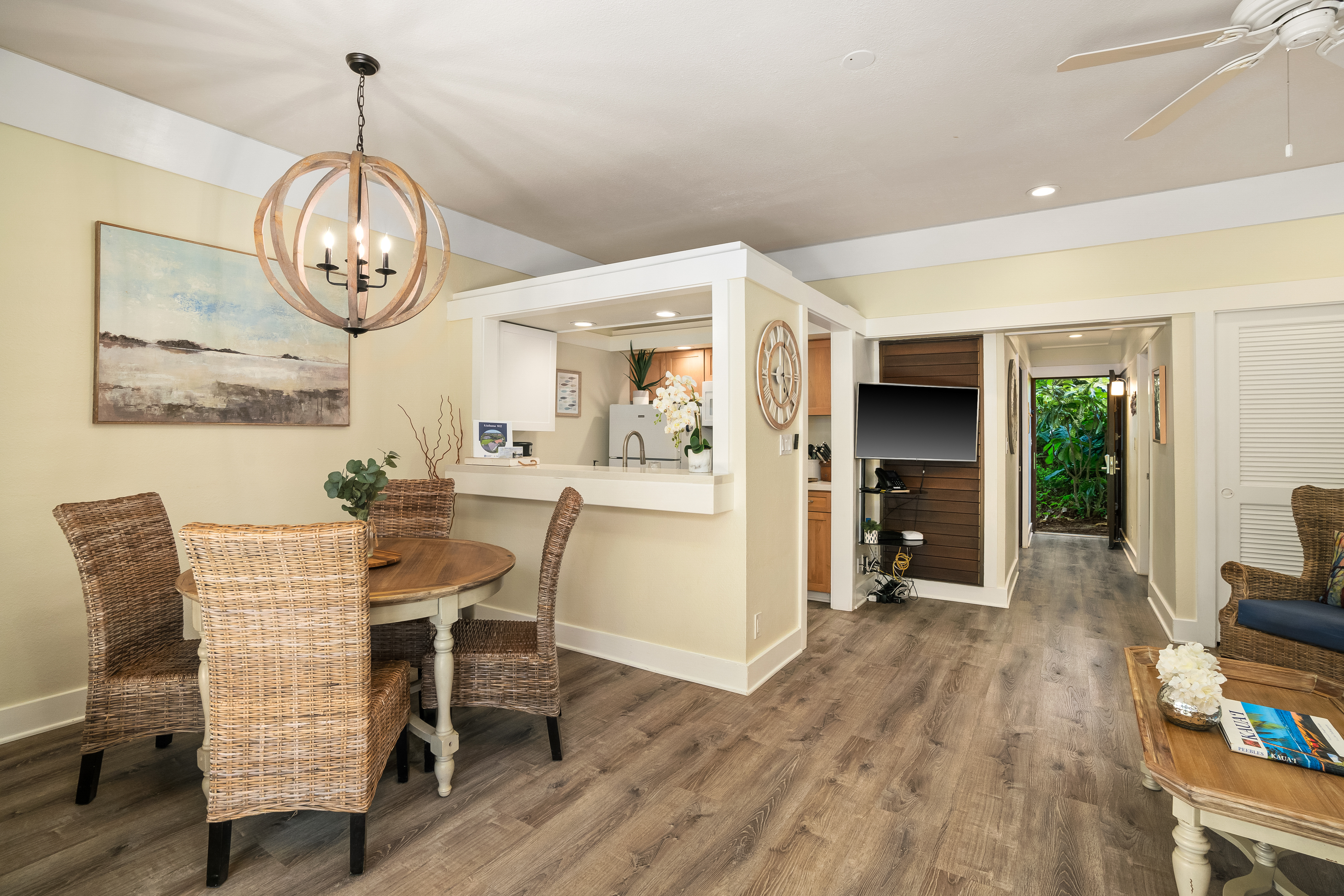 2253 POIPU RD 402