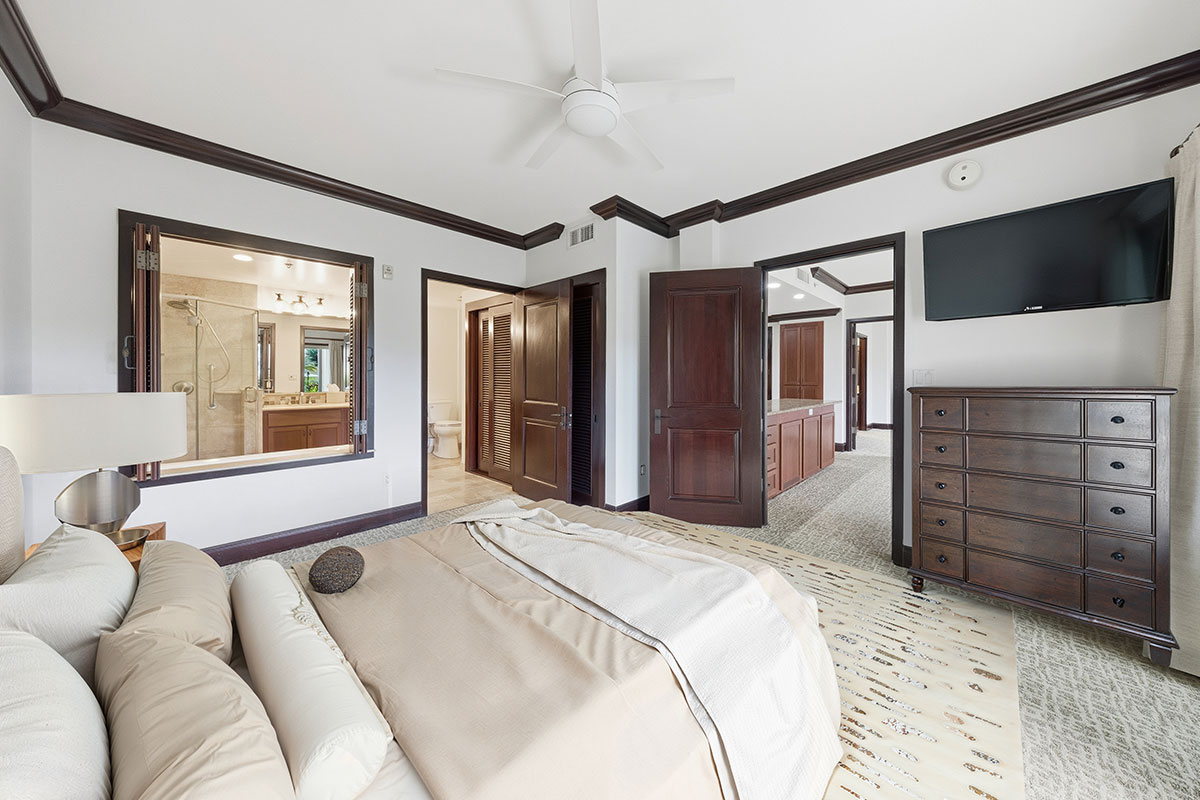 4-820 KUHIO HWY C102