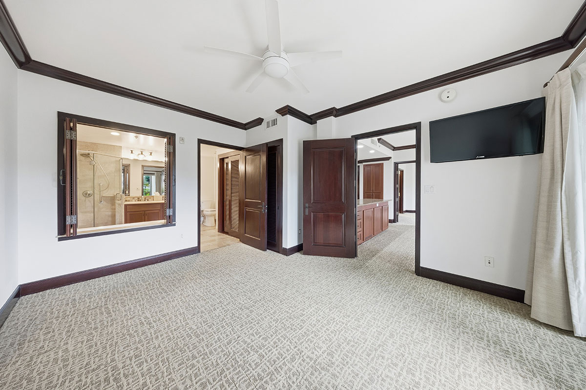 4-820 KUHIO HWY C102