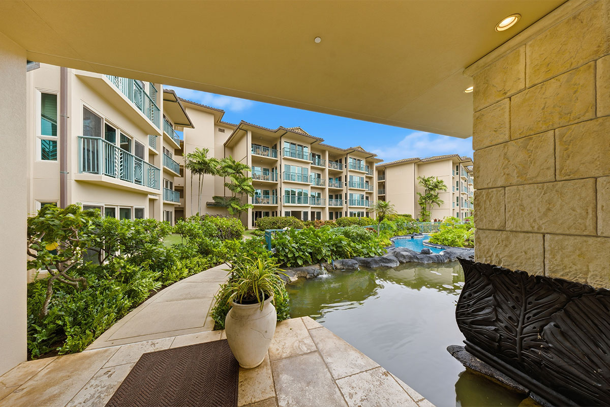 4-820 KUHIO HWY C102