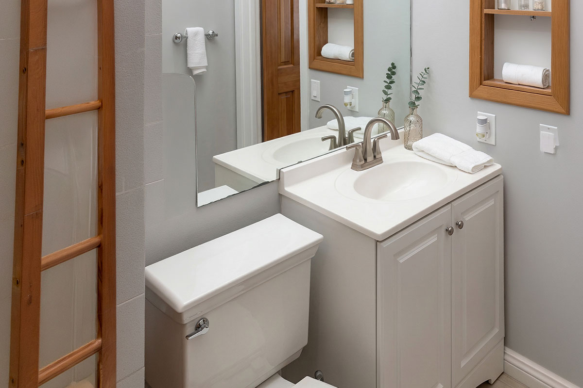 3310 WAWAE RD