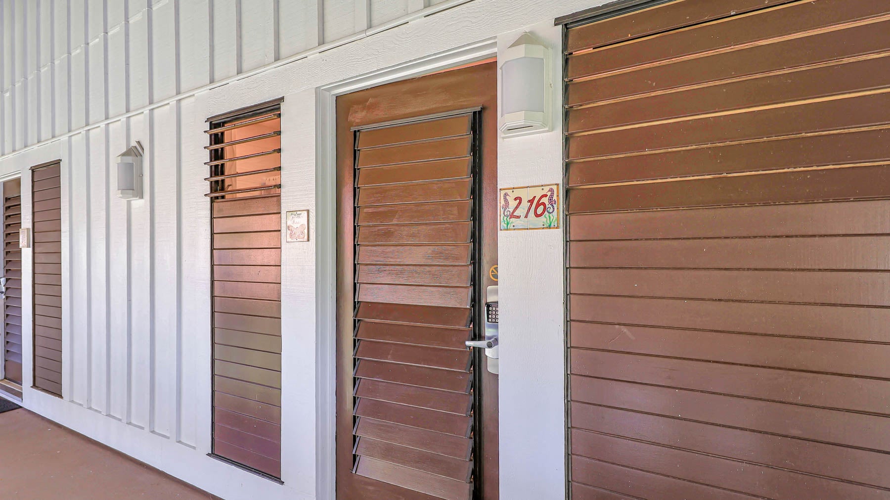 2253 POIPU RD 216