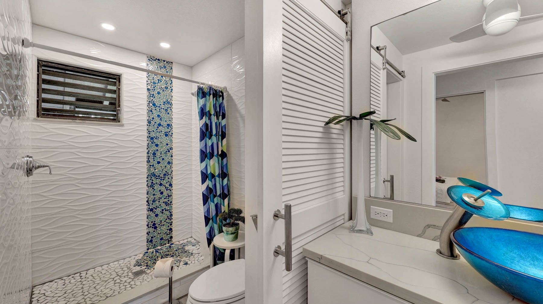 2253 POIPU RD 216