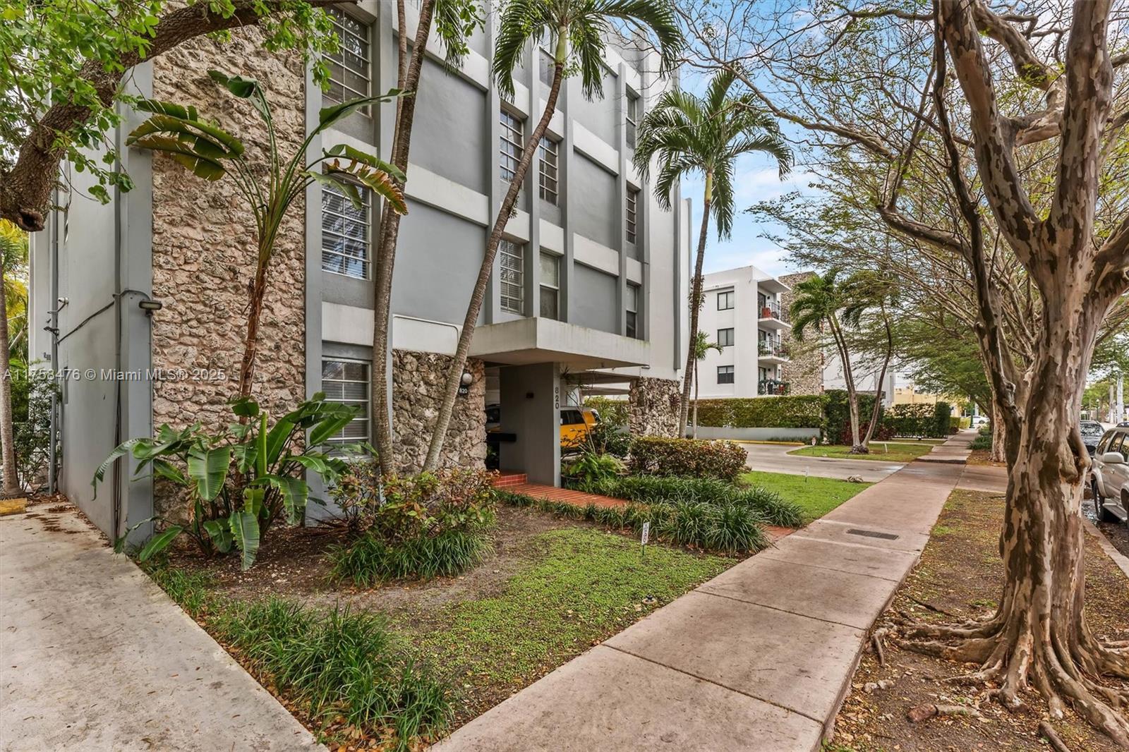 820 Salzedo St # 303