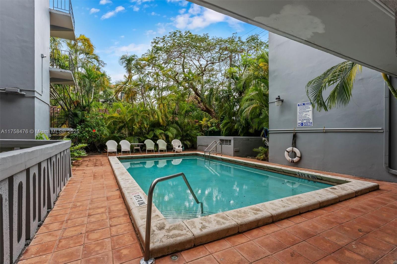 820 Salzedo St # 303