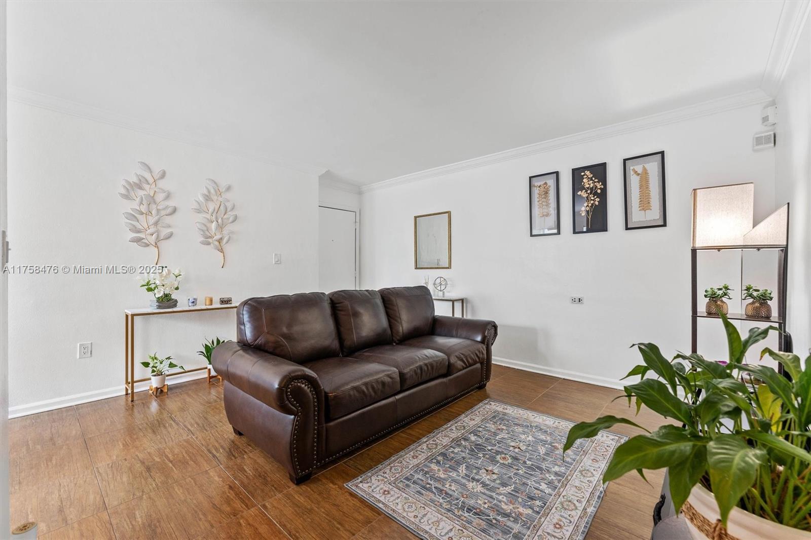 820 Salzedo St # 303