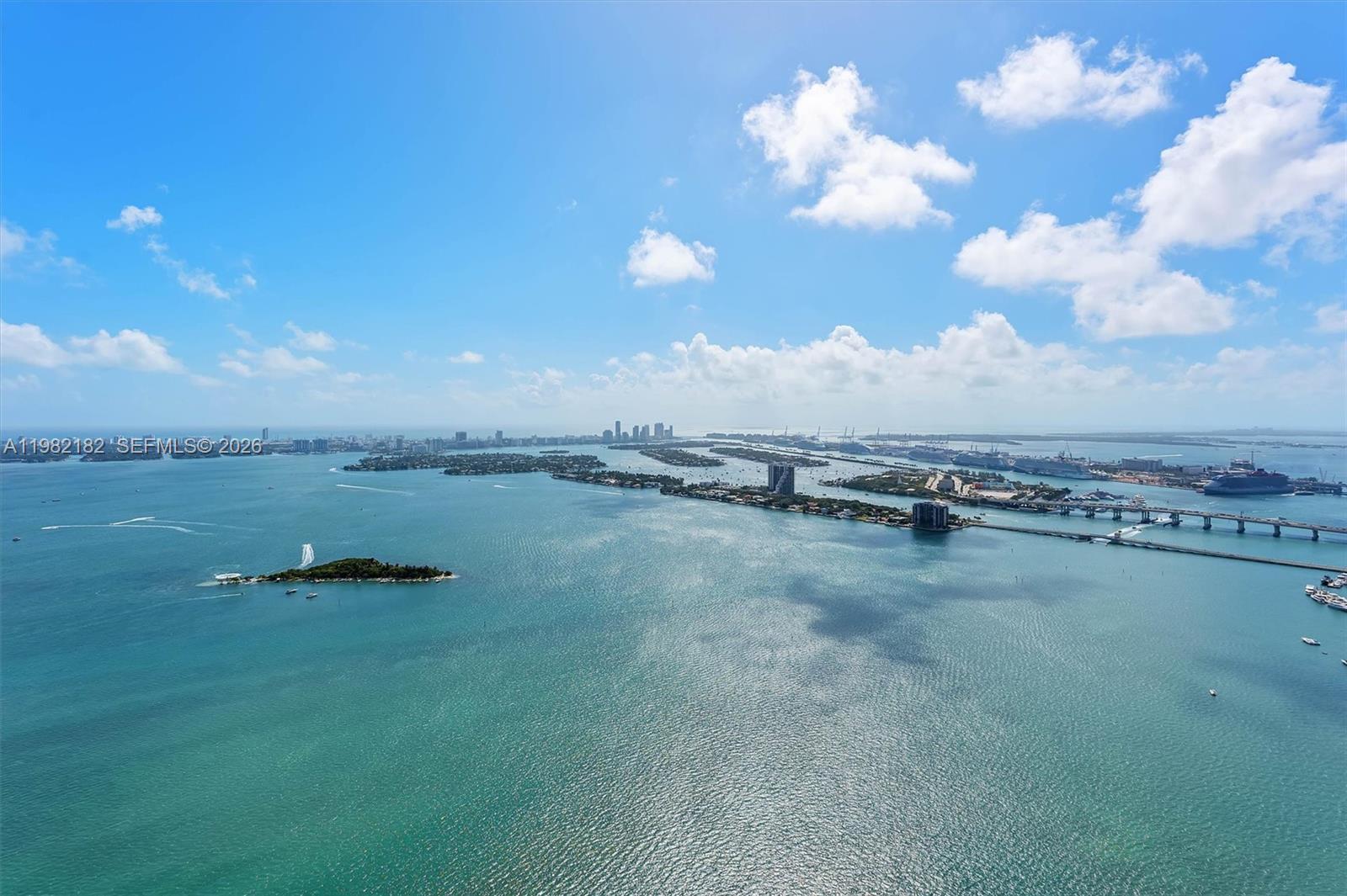 700 NE 24rd St # 5802 Unit: PH-5802