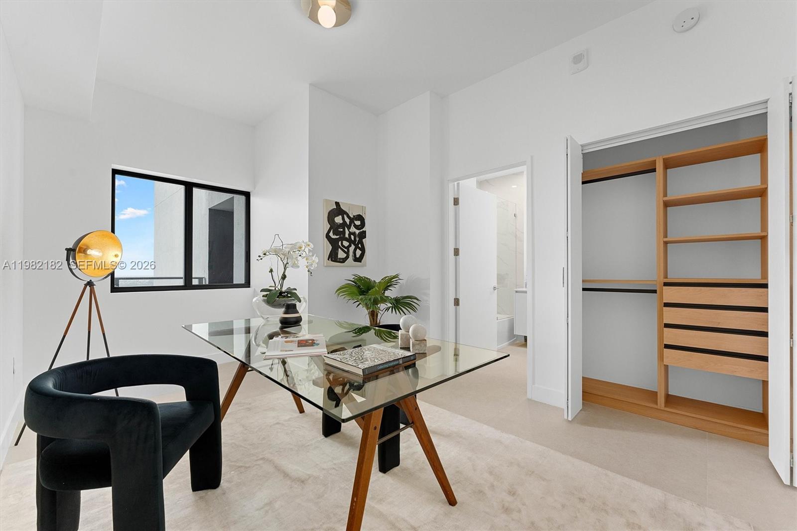 700 NE 24rd St # 5802 Unit: PH-5802