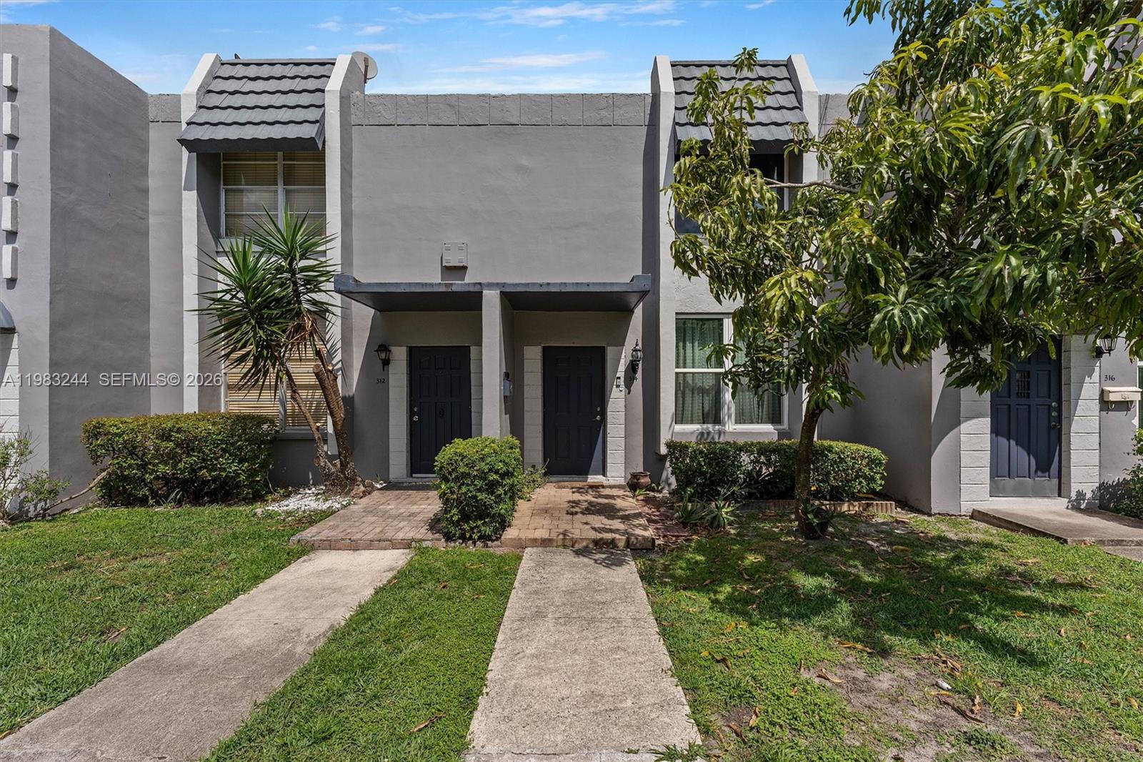 314 NE 142nd St # 16C