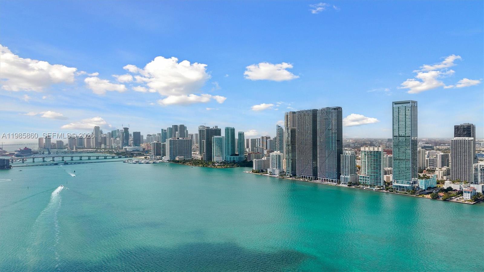 700 NE 24th ST Unit: PH5802