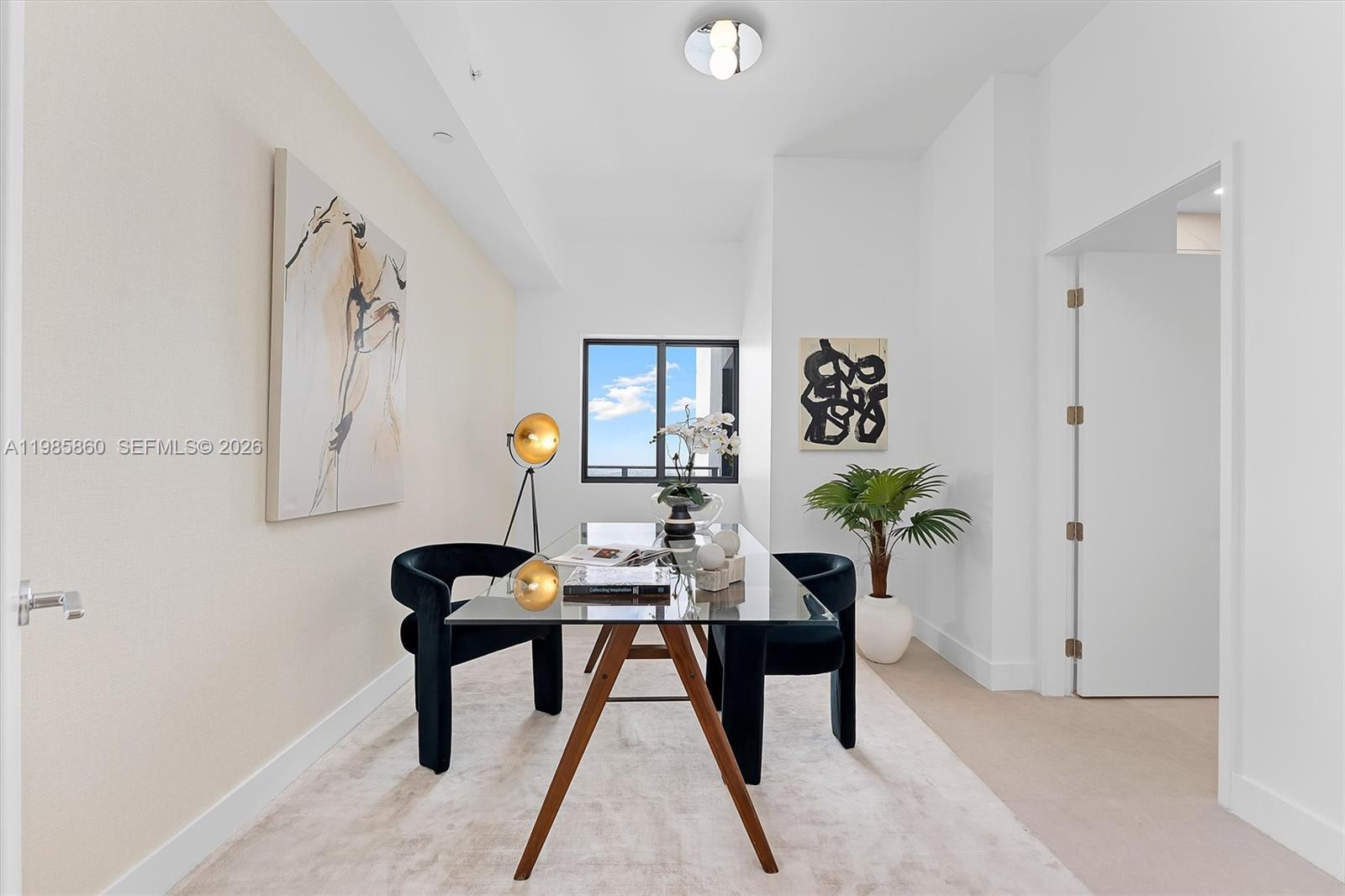 700 NE 24th ST Unit: PH5802