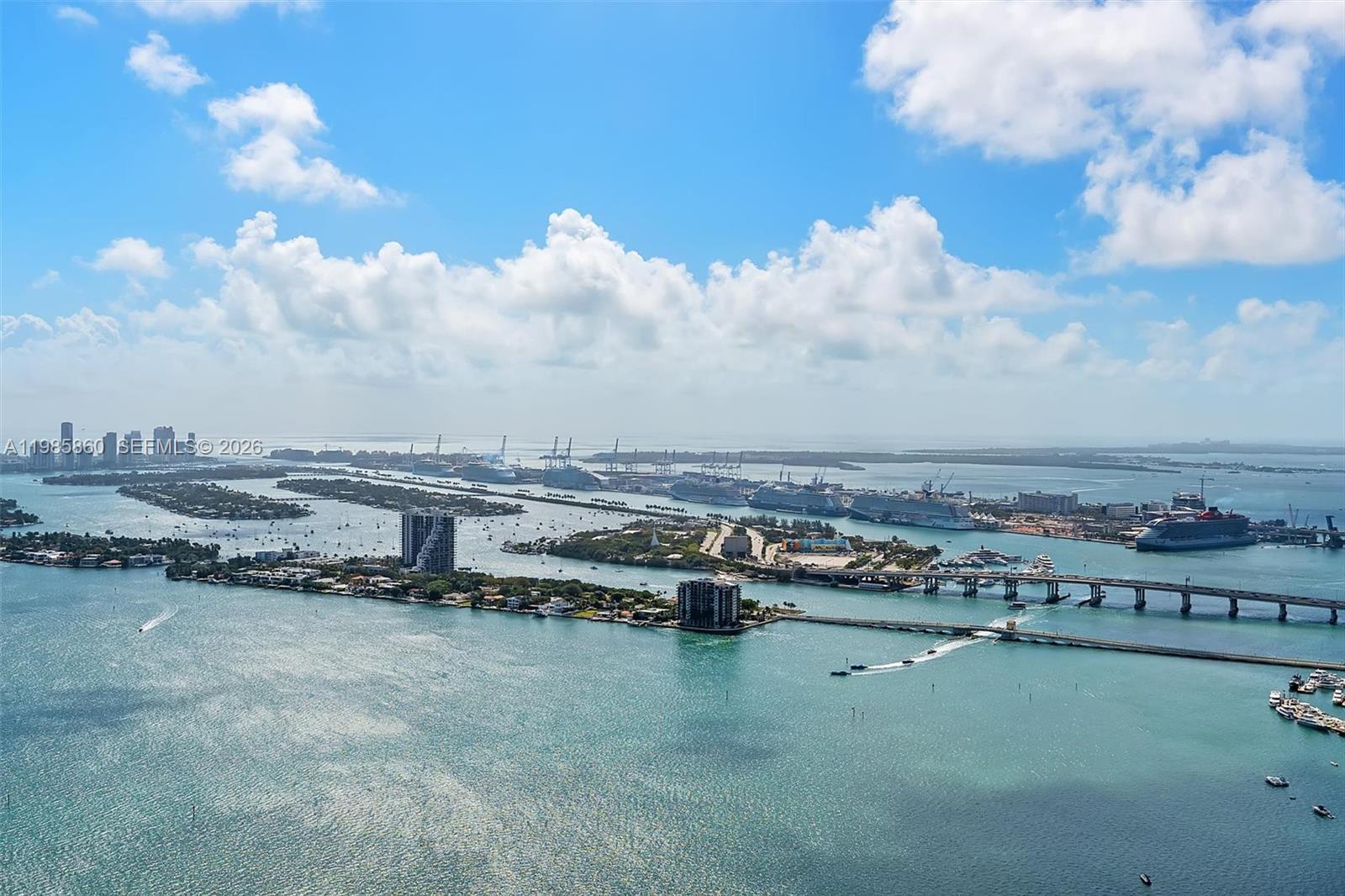 700 NE 24th ST Unit: PH5802