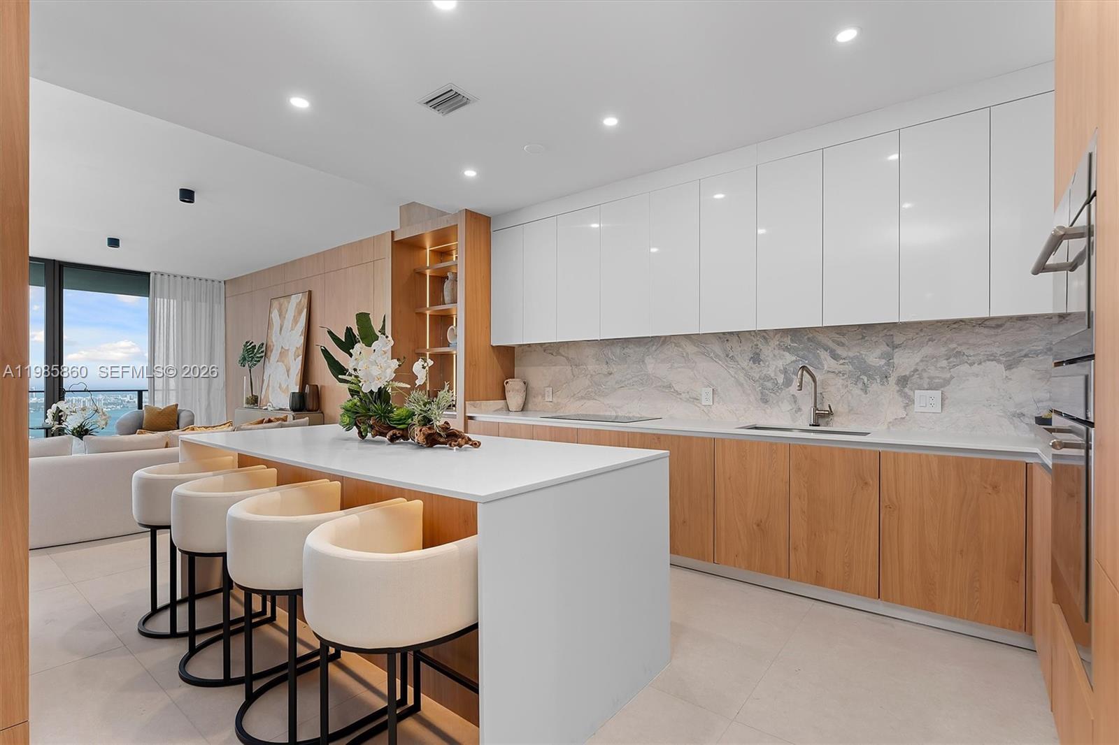 700 NE 24th ST Unit: PH5802