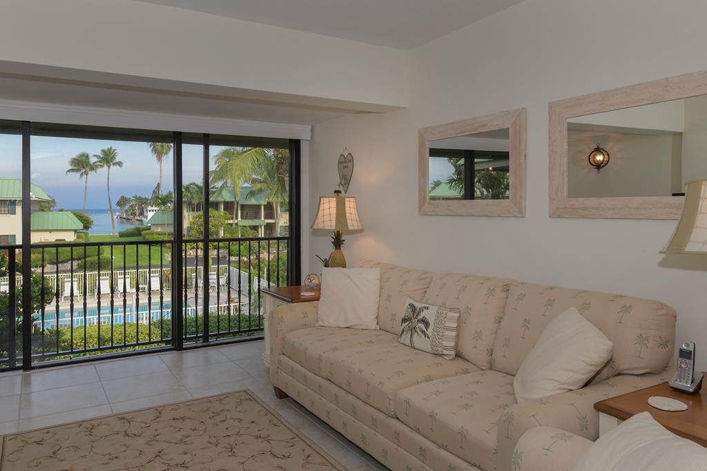 6 Cay Harbor E