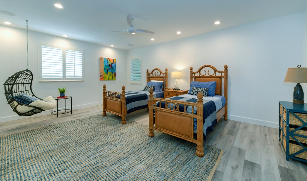 21 Harbor Island Drive