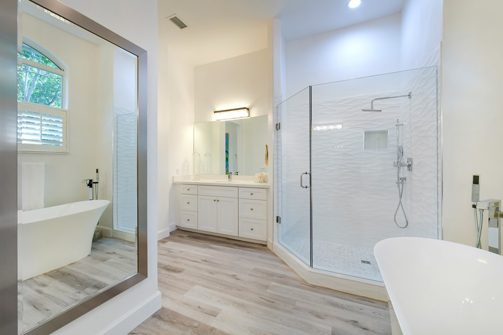 21 Harbor Island Drive