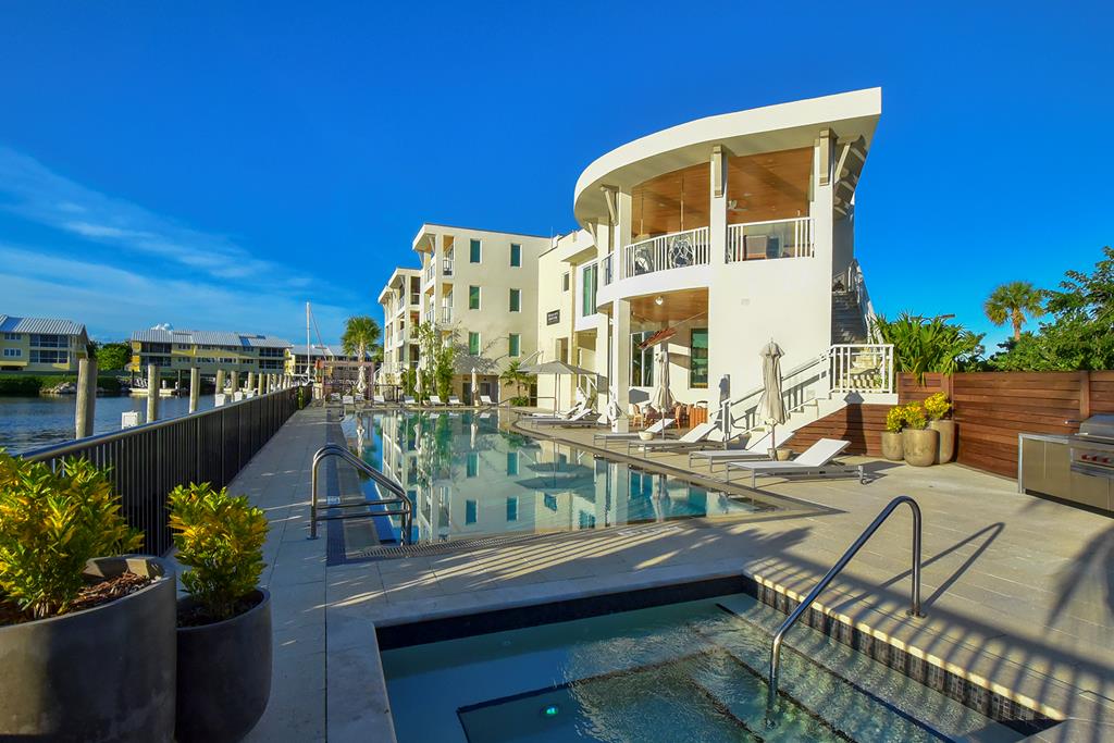 131 Beach Road 204