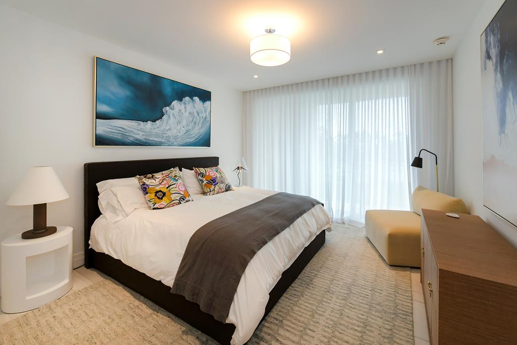 131 Beach Road 204