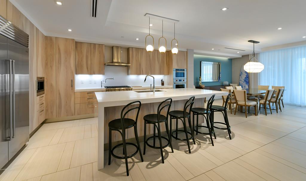 131 Beach Road 204