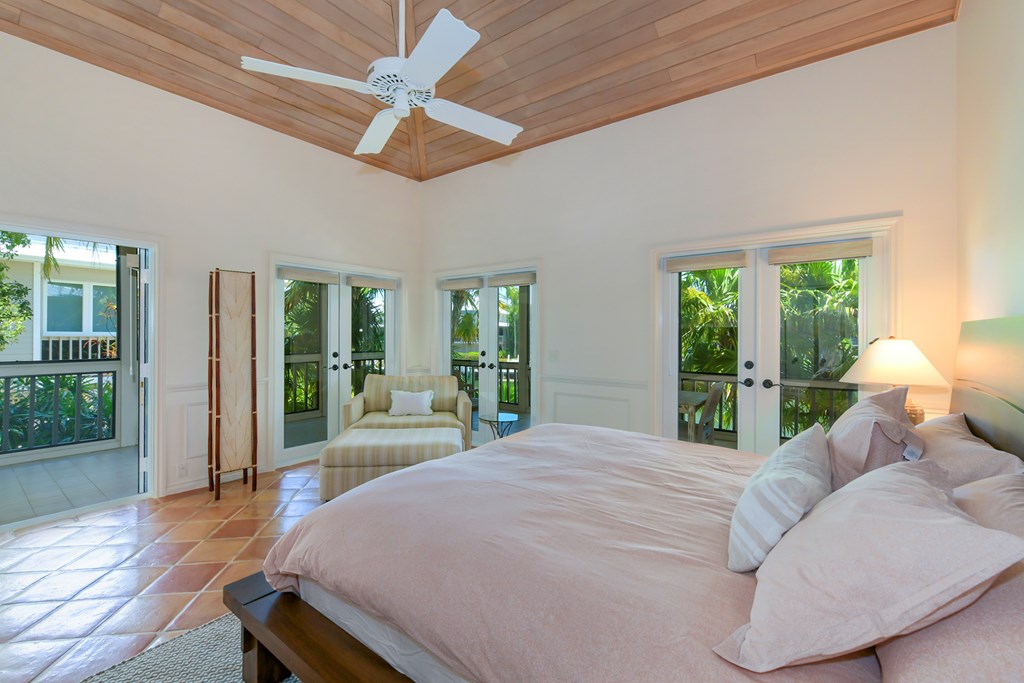 21 South Island Drive