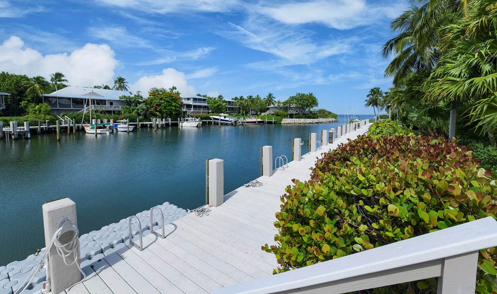 21 South Island Drive