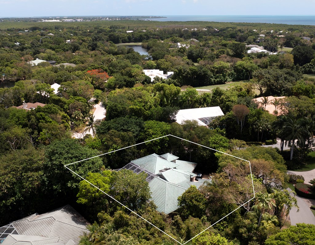 15 Thatch Palm Way