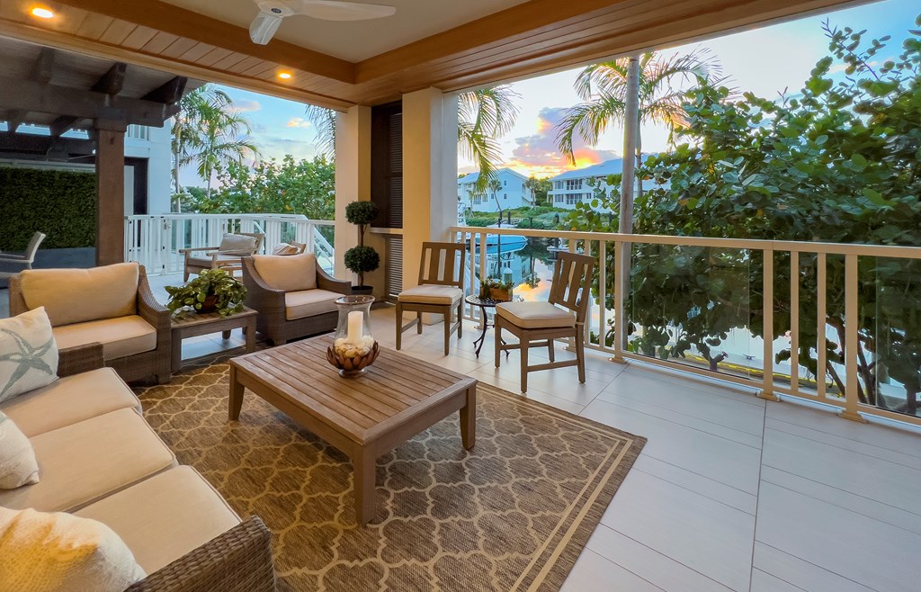 121 Beach Road Unit: 105