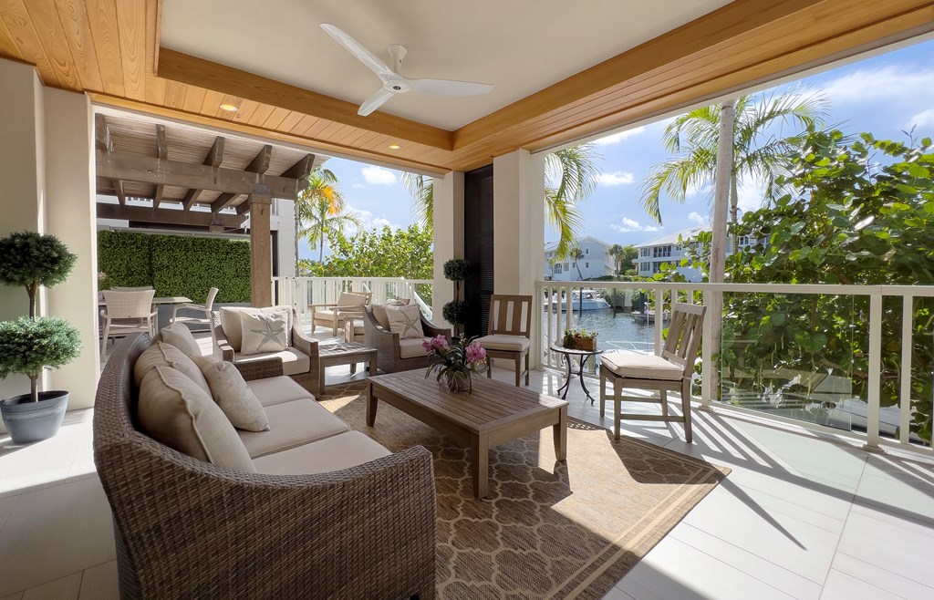 121 Beach Road Unit: 105