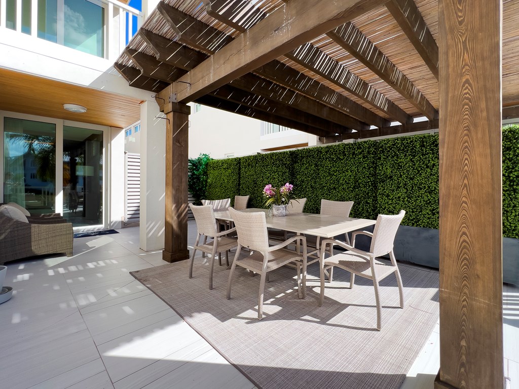 121 Beach Road Unit: 105