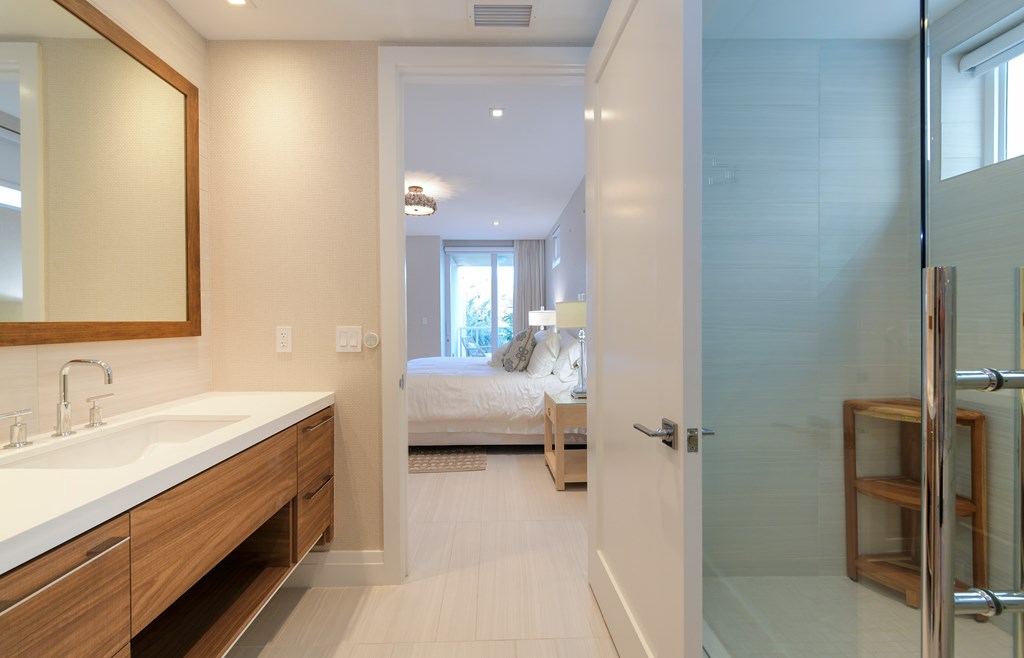 121 Beach Road Unit: 105