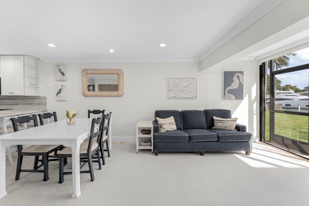 21 Anchor Drive Unit: A