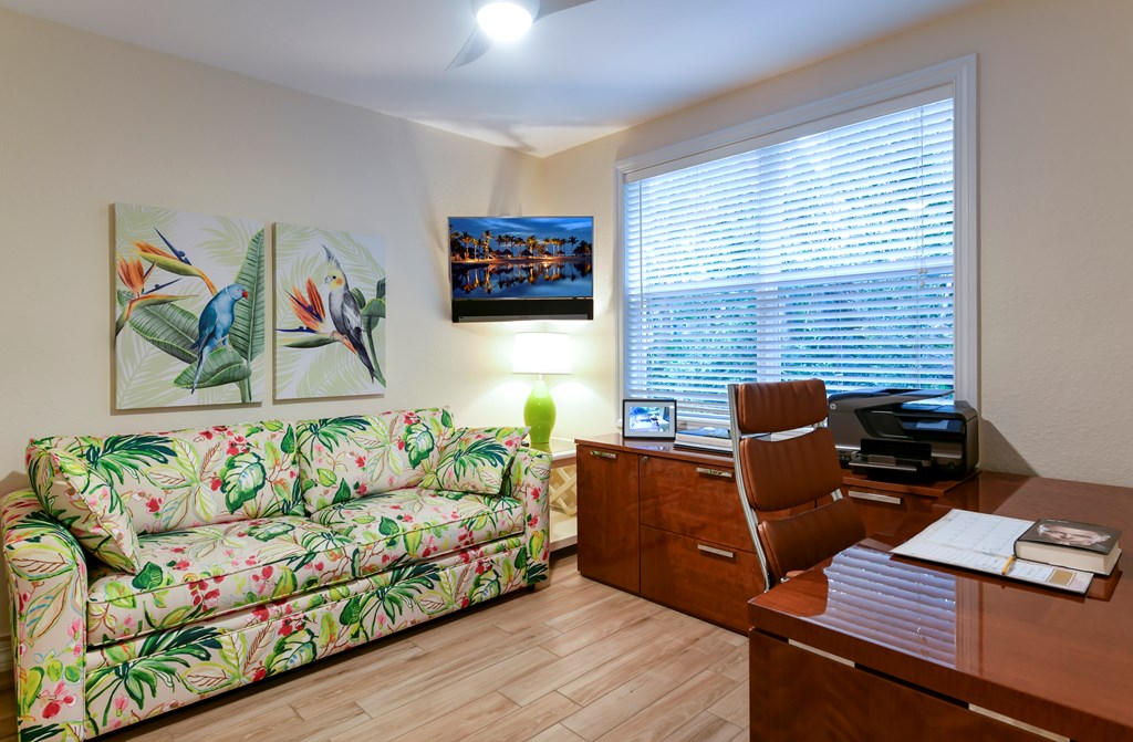 39 Thatch Palm Way