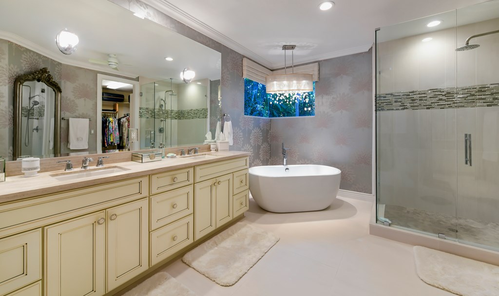 39 Thatch Palm Way