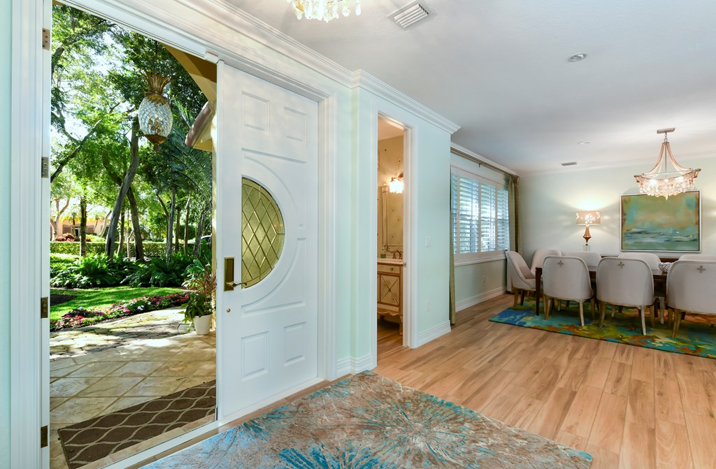 39 Thatch Palm Way