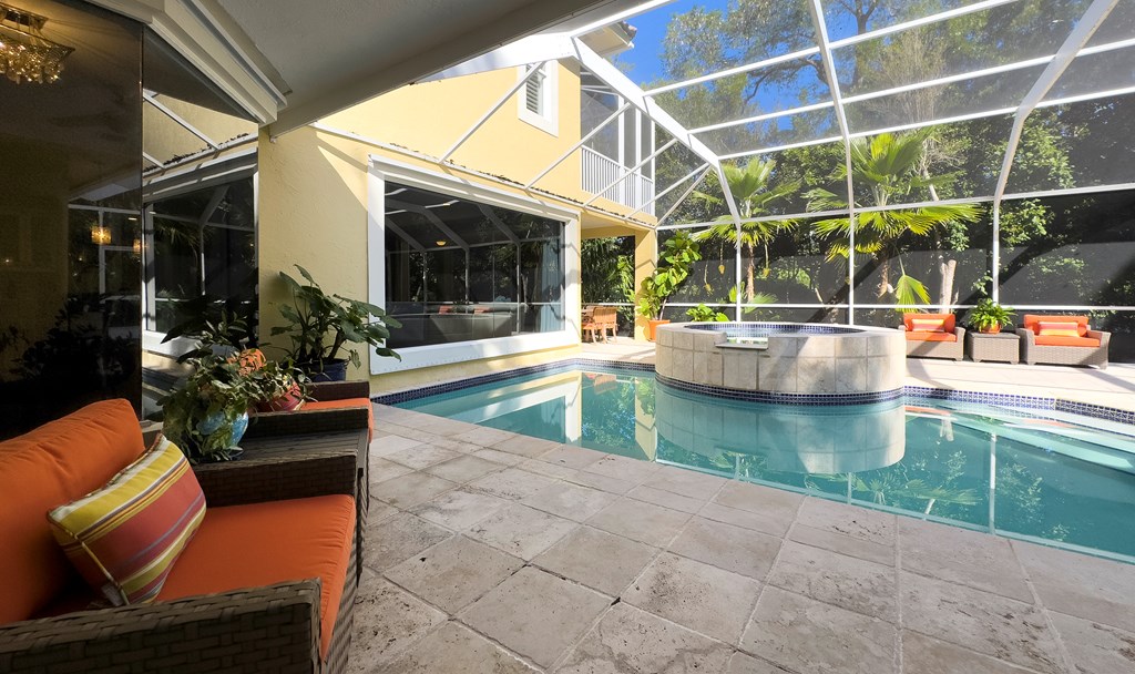 39 Thatch Palm Way
