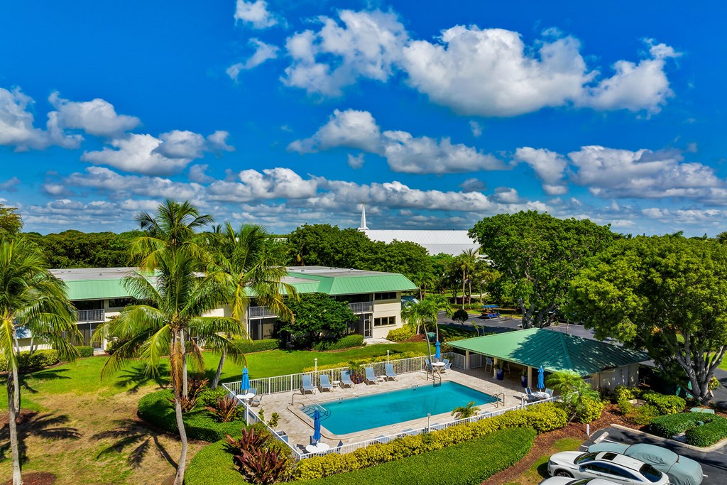 34 Ocean Reef Drive E 1