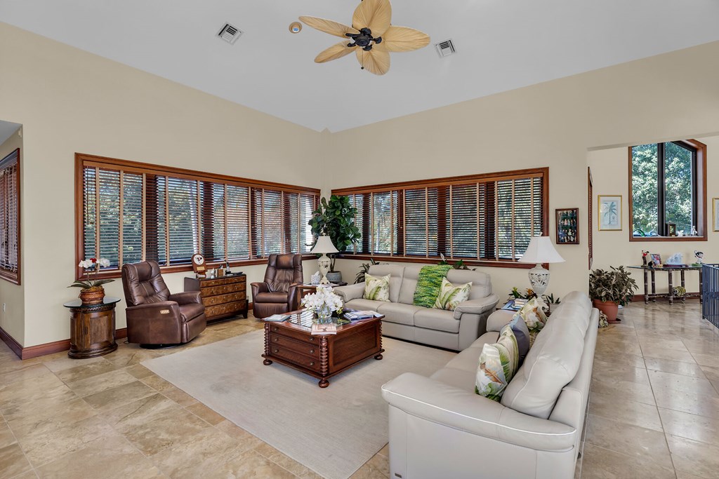 600 Coral Lane